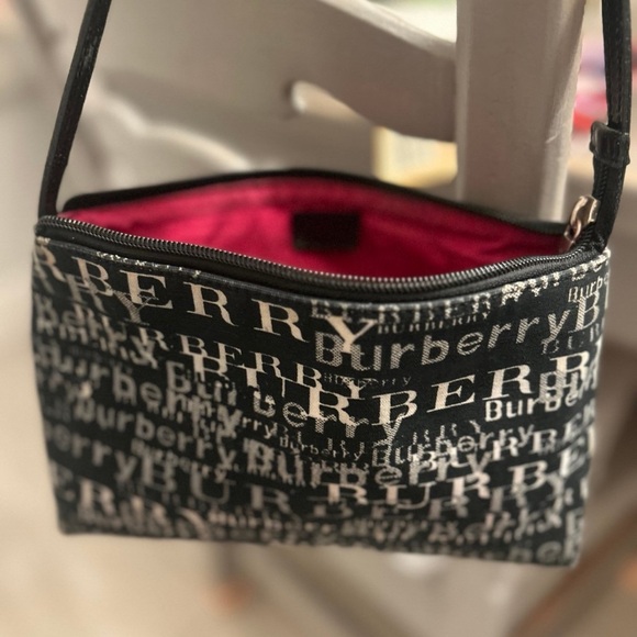 Stunning rare Burberry ❤️ - Picture 2 of 14
